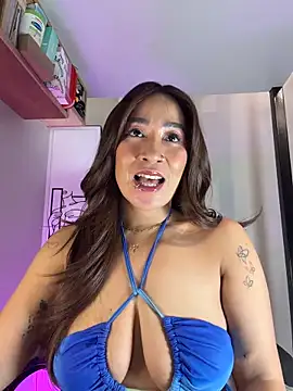 AsianMilfSheryl Obrolan Langsung XXX