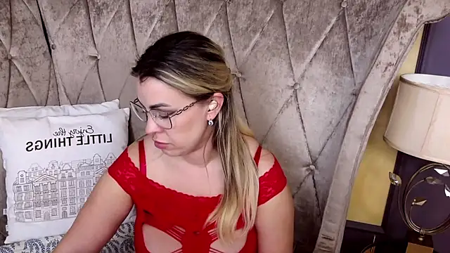 Czat XXX na żywo – BustyGizelle