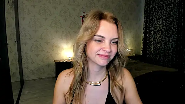 LunaFlinn Live XXX-Chat