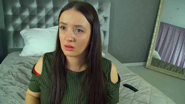 XXX chat uživo modela ElinaBellucci