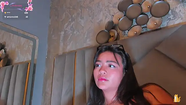 KimDevinne's Live XXX Chat