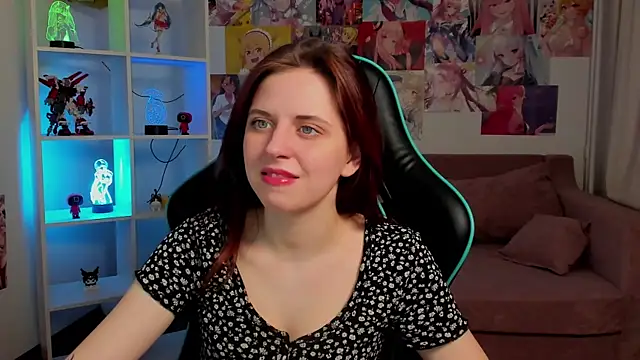 XXX chat uživo modela FreyaVey