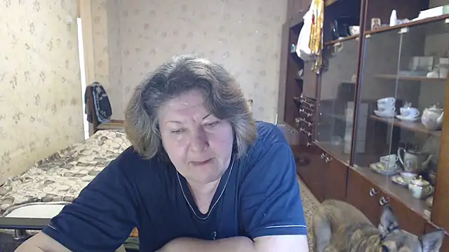 Chat +18 de HotLusi ao vivo