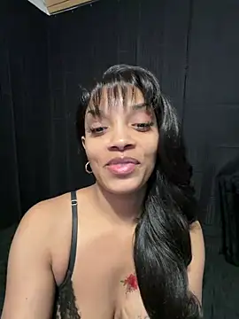 Chat XXX en directo de Rakiyahcharms