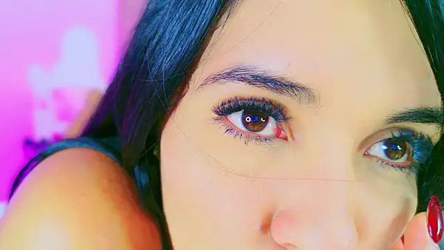 CharlootteEvans: онлайн-секс-чат