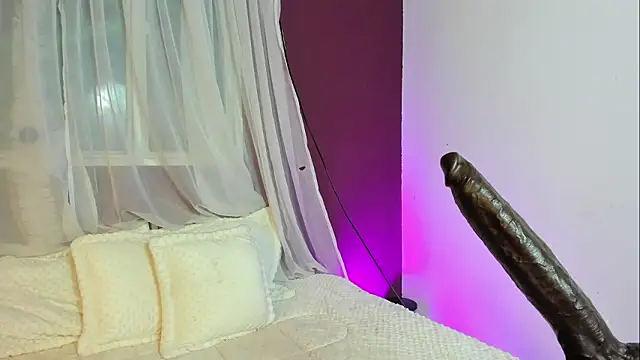 Chat +18 de Nicole_Brown1126 ao vivo