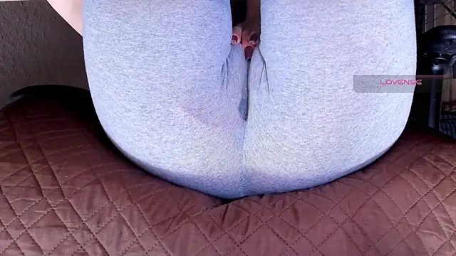 Cameltoe_squirt_inPants Obrolan Langsung XXX