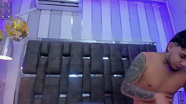 Chat +18 de BriannaBBW ao vivo