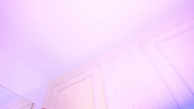 Kenia_Storm 即時 XXX 聊天