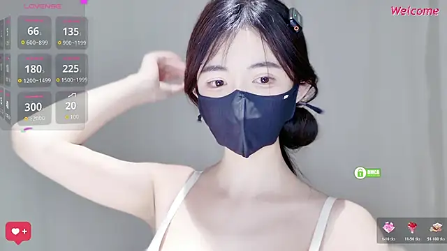 -Hell0-Kitty Chat XXX live