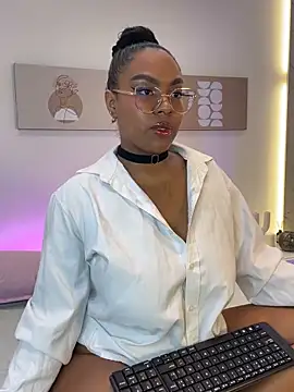 XXX chat uživo modela Esmeralda_Duarte