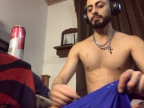 Nooneisthis 网络视讯表演