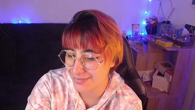 XXX chat uživo modela Miacatsito3