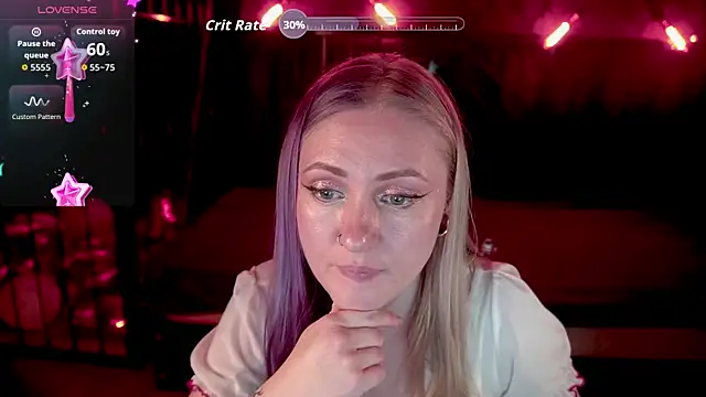 Živý XXX chat DramaQuenns