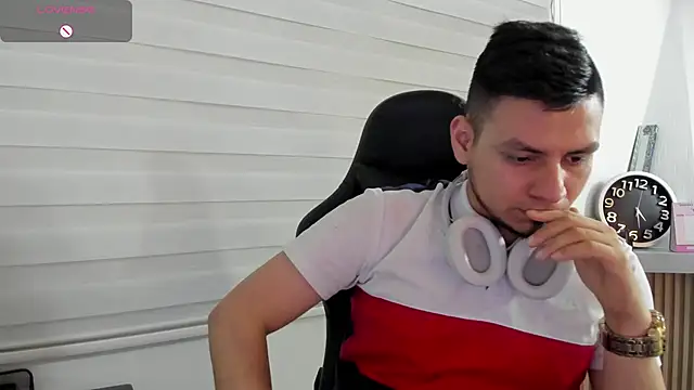 Rick_Adams 现场XXX聊天