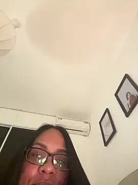 Pertunjukan Kamera Web Chaniita