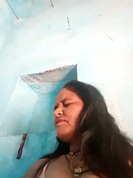 Gudid209896 Chat XXX in diretta