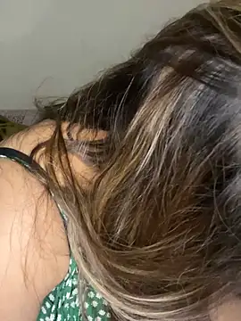 _Hot_RossyのライブXXXチャット