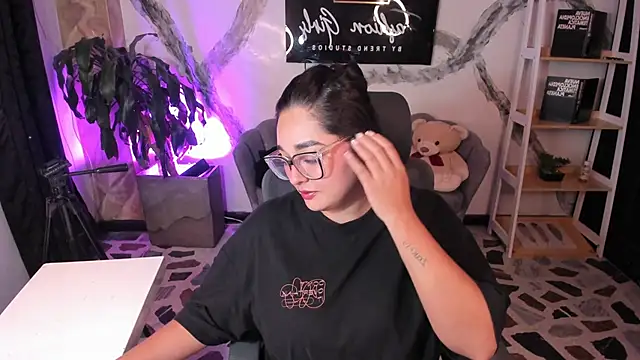 CelesteBrucee 라이브 XXX 채팅