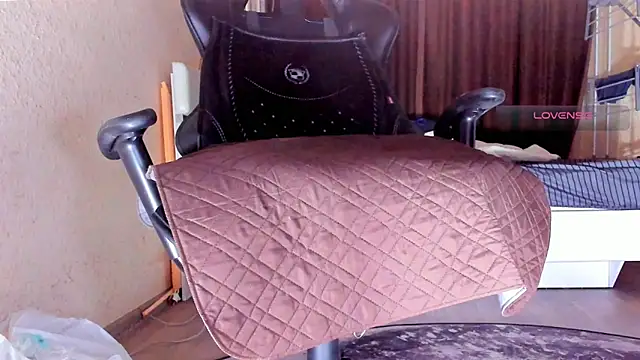 Chat +18 de Cameltoe_squirt_inPants ao vivo