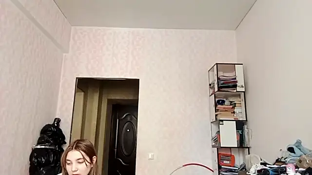 Chat +18 de JanineThielman ao vivo