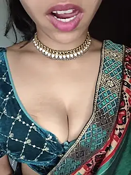 Savita2310のライブXXXチャット