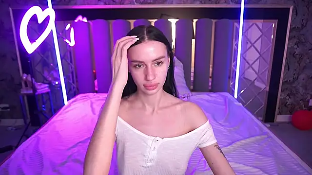 Snow_WhiteeeX's Live XXX Chat