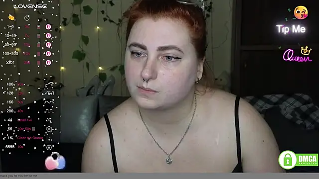 Chat +18 de Alicia_love00 ao vivo