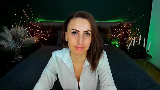 Show modela Rebecca_Diamond na web-kameri