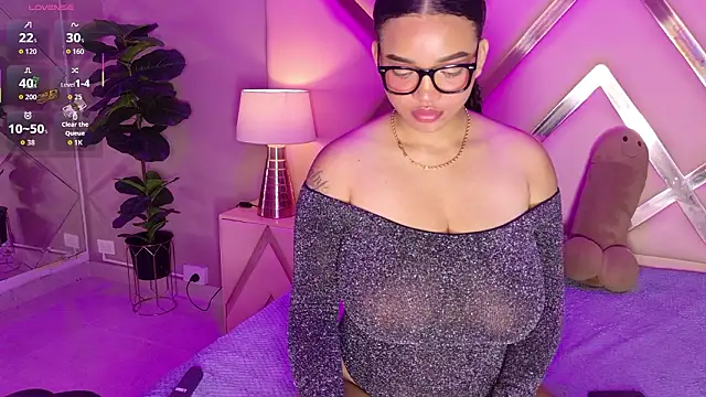 Chat +18 de MalaikaBrown ao vivo