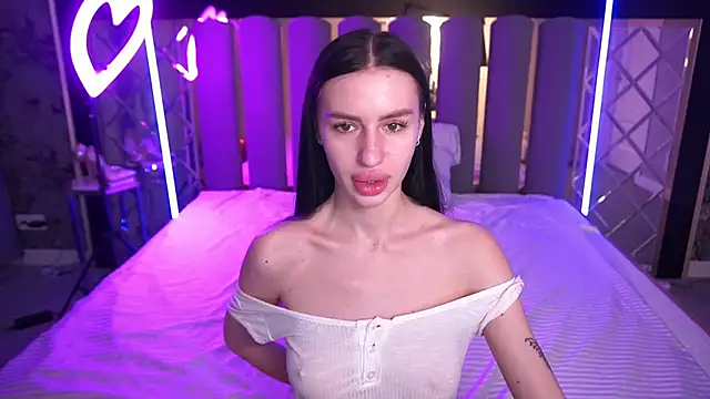 Snow_WhiteeeX élő XXX-chatje