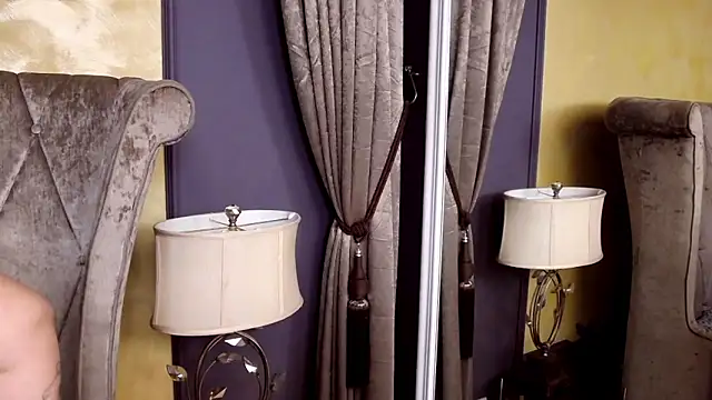 BustyGizelle's Live XXX Chat