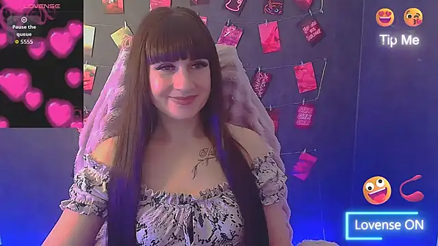 Chat +18 de Violla_My ao vivo