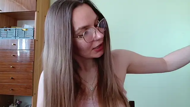 LooveELLYx 即時 XXX 聊天