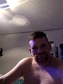 Moistholes' Live XXX Chat