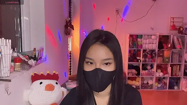 Tieu-May Live XXX-chat