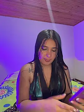 Pariis08n Live XXX chat