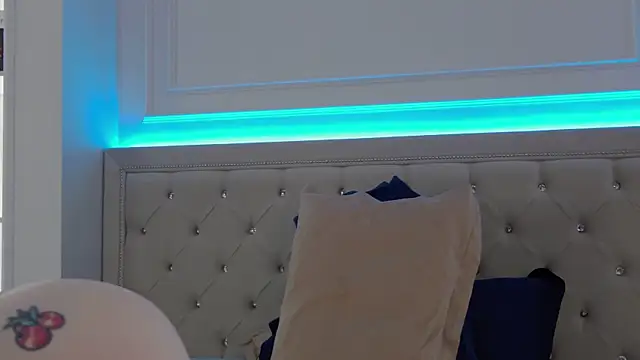 Lily_Dalton – Naživo XXX chat