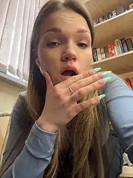 StreetSquirt live XXX chat