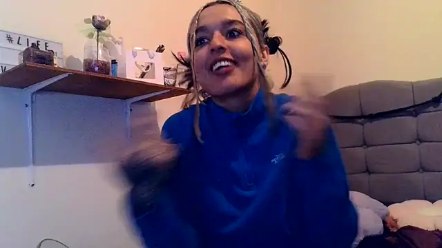 Chat XXX en directo de BlueStoneX