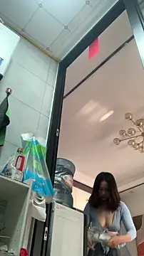 zhizhinaigain Live XXX chat