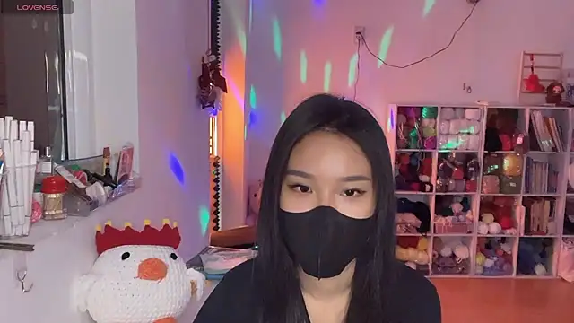 Tieu-May Chat XXX in diretta