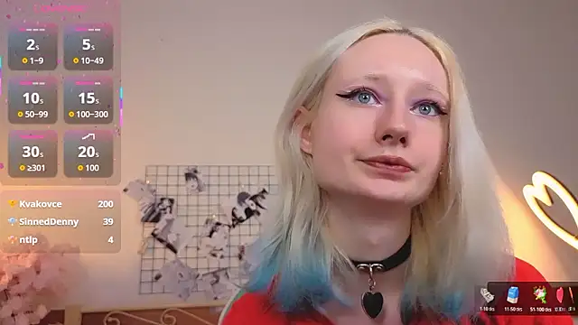 Chat +18 de Katia_Kim ao vivo