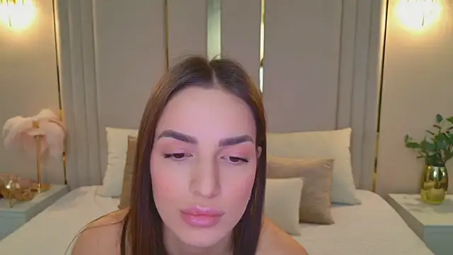 BellaHalles Adlı Modelin Web Kamerası Şovu