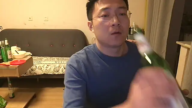 wang930115 Show Webcam