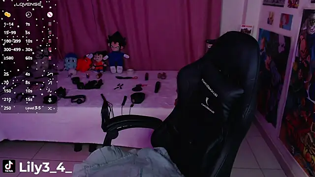 Chat +18 de lily3_4 ao vivo
