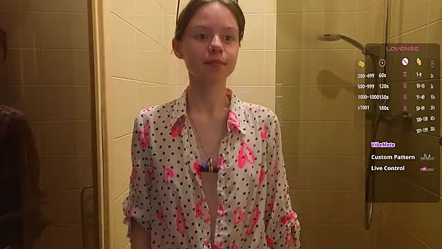 Chat +18 de TiannaBorlace ao vivo