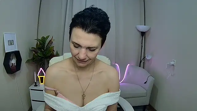 AvaSaturnian Obrolan Langsung XXX