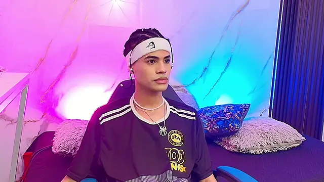 แชท XXX สดของ JacobBlackwell_