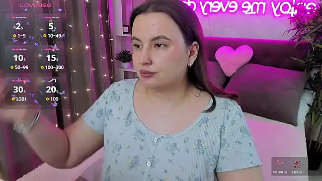 XXX chat uživo modela FeralPeach
